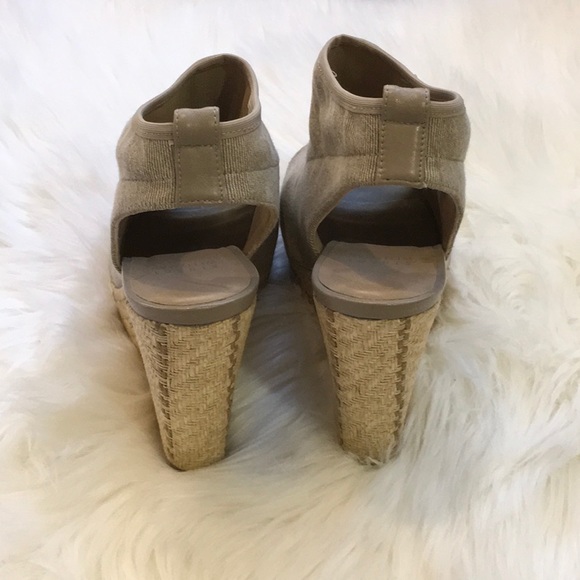 Made in Spain Cream Fabric Wedge Sandal - Picture 8 of 8